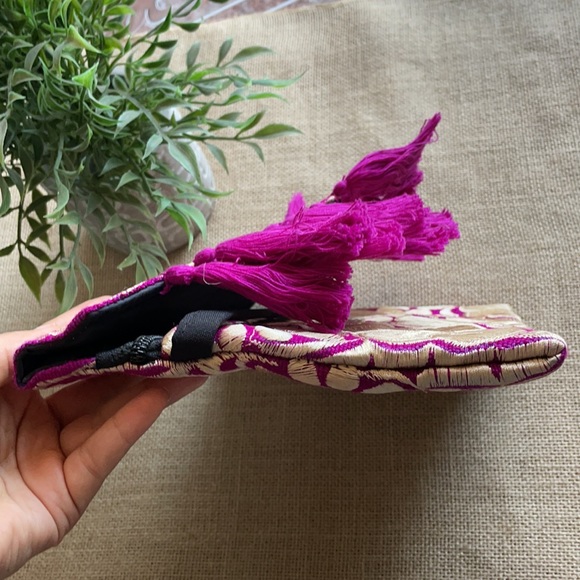 Fuchsia and Gold Embroidered Clutch - Picture 7 of 7